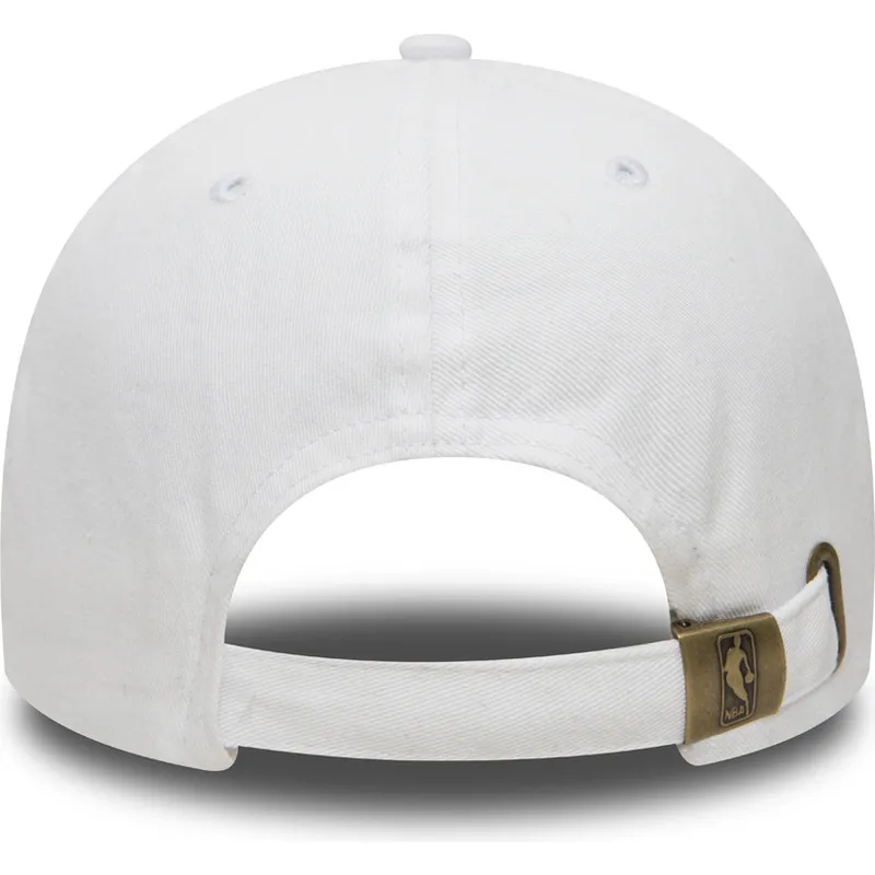cap-kaareva-white-adjustable-strap-9forty-washed-chicago-bulls-nba-new-era cap-kaareva-white-adjustable-strap-9forty-washed-chicago-bulls-nba-new-era