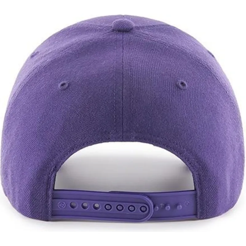 lippikset-kaareva-violetti-snapback-new-york-yankees-mlb-47-brand