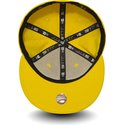 new-era-flat-brim-dark-yellow-9fifty-essential-new-york-yankees-mlb-yellow-fitted-cap