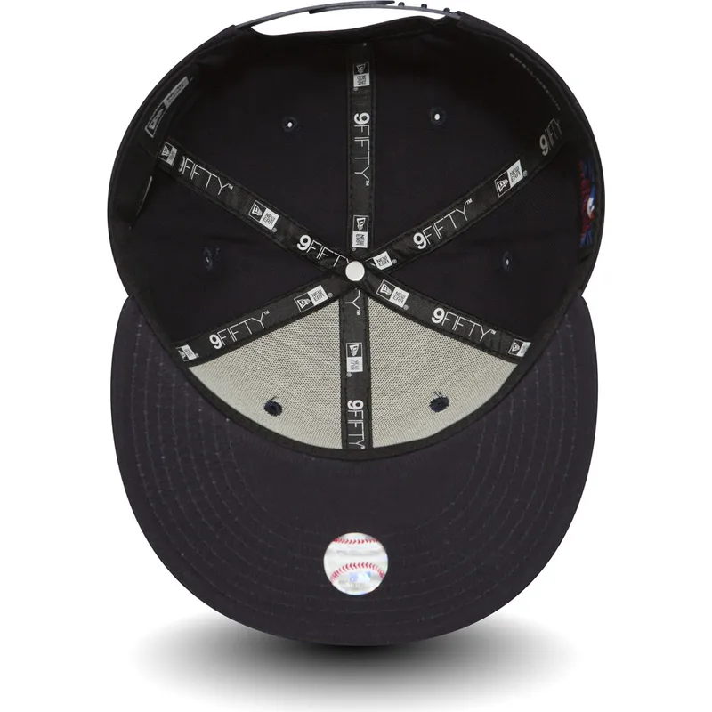 lippikset-littea-laivastonsininen-snapback-ajustable-9fifty-essential-new-york-yankees-mlb-new-era