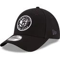lippikset-kaareva-musta-saadettava-nauha-9forty-the-league-brooklyn-nets-nba-new-era