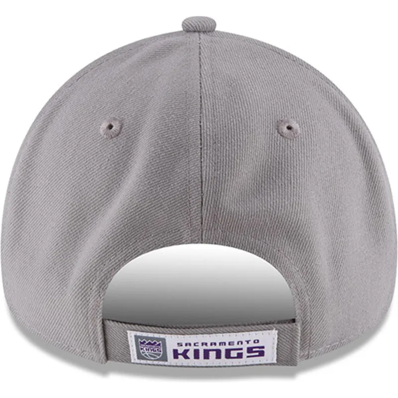 lippikset-kaareva-harmaa-saadettava-nauha-9forty-the-league-sacramento-kings-nba-new-era