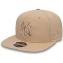 lippikset-littea-vaaleanpunainen-snapback-rosa-9fifty-nano-ripstop-new-york-yankees-mlb-new-era