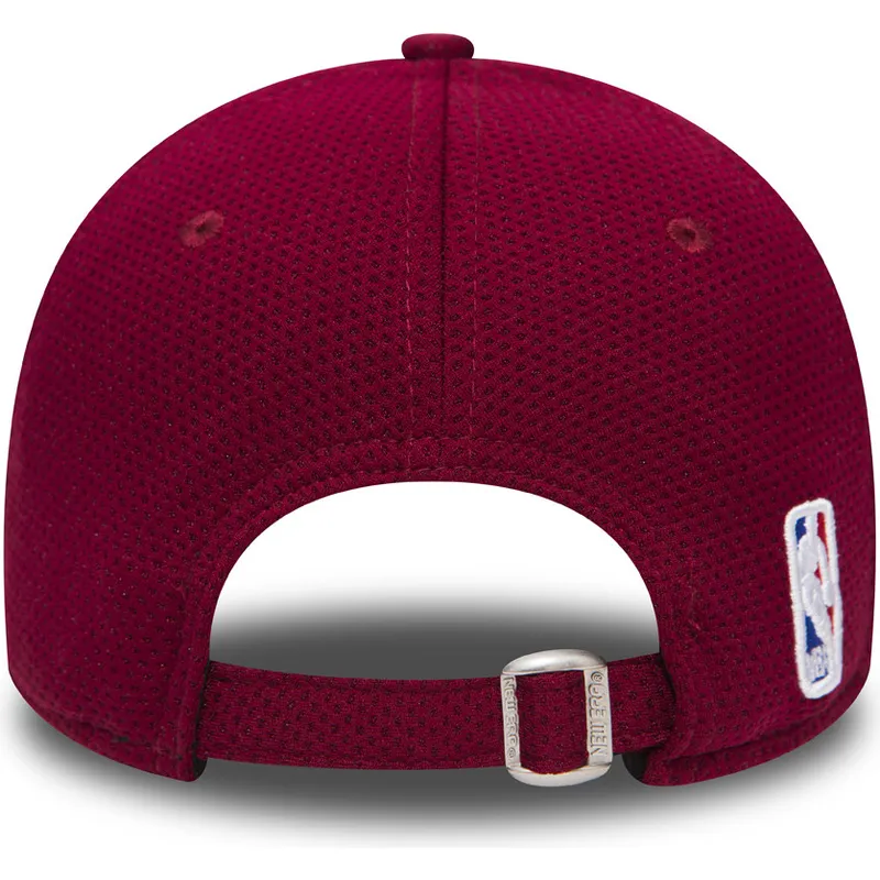 lippikset-kaareva-punainen-saadettava-nauha-9forty-mesh-cleveland-cavaliers-nba-new-era