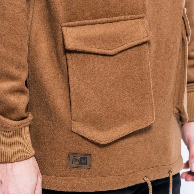 hupparit-hupullinen-ruskea-pullover-hoody-premium-classics-new-era hupparit-hupullinen-ruskea-pullover-hoody-premium-classics-new-era