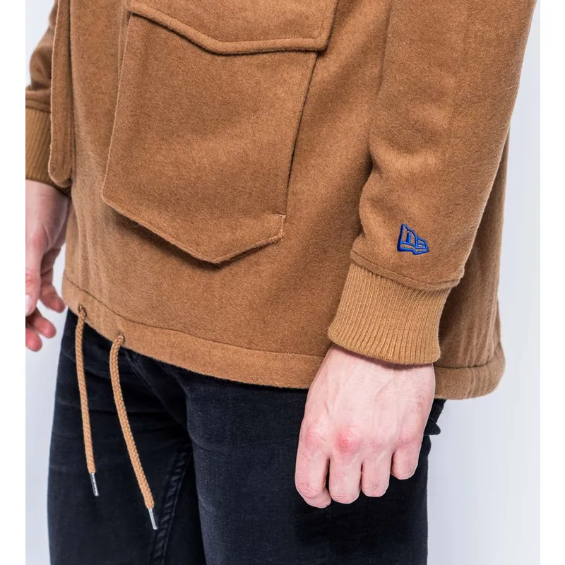 hupparit-hupullinen-ruskea-pullover-hoody-premium-classics-new-era hupparit-hupullinen-ruskea-pullover-hoody-premium-classics-new-era