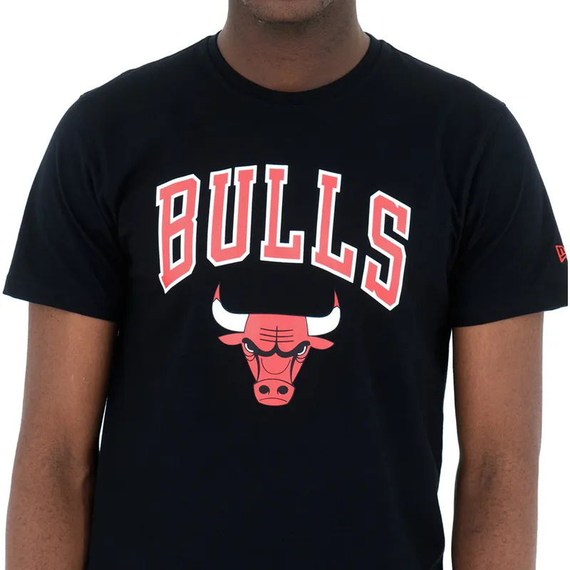 t-paidat-lyhythihainen-musta-chicago-bulls-nba-new-era