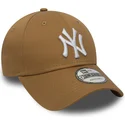 lippikset-kaareva-ruskea-saadettava-nauha-9forty-essential-new-york-yankees-mlb-new-era