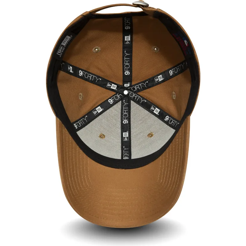 lippikset-kaareva-ruskea-saadettava-nauha-9forty-essential-new-york-yankees-mlb-new-era