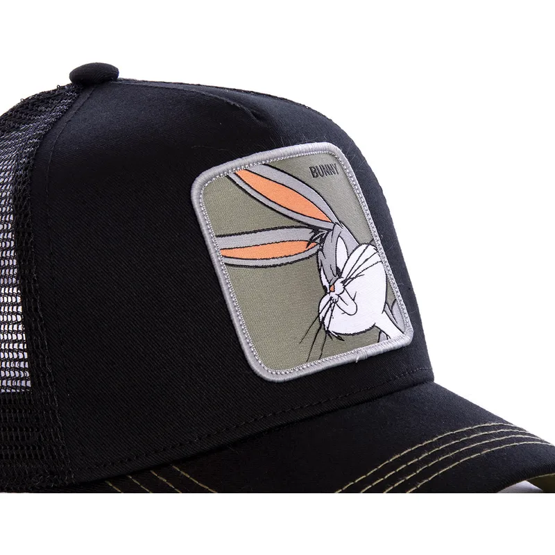 cap-kaareva-black-snapback-bugs-bunny-looney-tunes-capslab