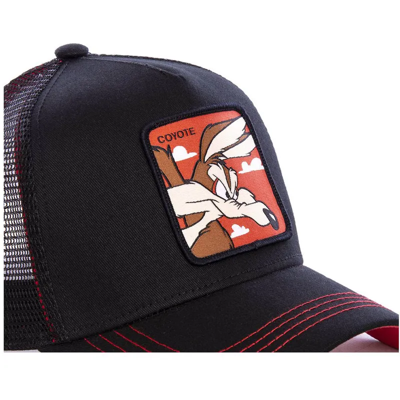lippikset-kaareva-rekka-musta-snapback-coy1-kojootti-looney-tunes-capslab