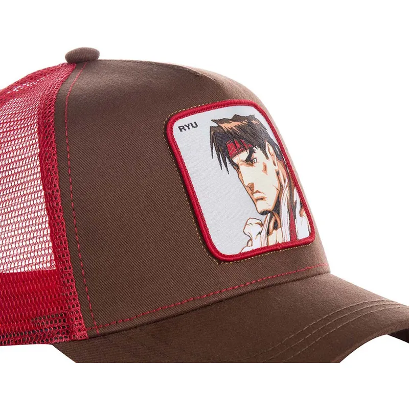 lippikset-kaareva-rekka-punainen-snapback-ryu-street-fighter-capslab