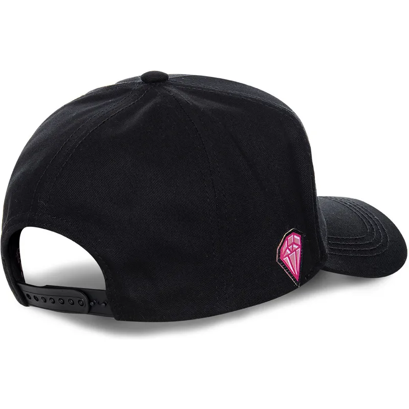 lippikset-kaareva-musta-snapback-pant3-vaaleanpunainen-pantteri-capslab