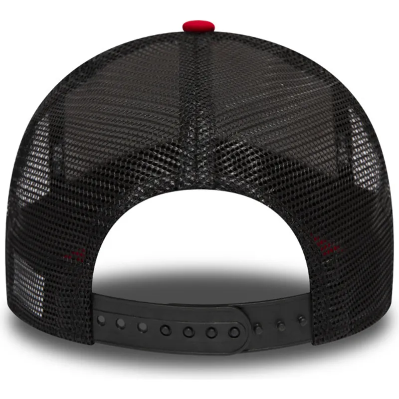 lippikset-kaareva-rekka-punainen-snapback-patch-a-frame-new-era