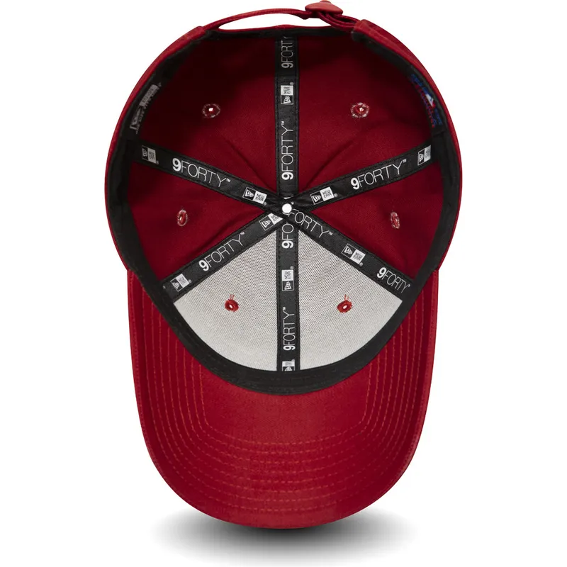 lippikset-kaareva-punainen-saadettava-nauha-9forty-essential-new-york-yankees-mlb-new-era