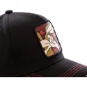 lippikset-kaareva-musta-snapback-coy3-kojootti-looney-tunes-capslab
