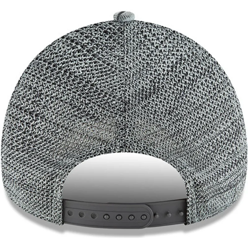 lippikset-kaareva-harmaa-snapback-ajustable-9forty-engineered-fit-new-york-yankees-mlb-new-era