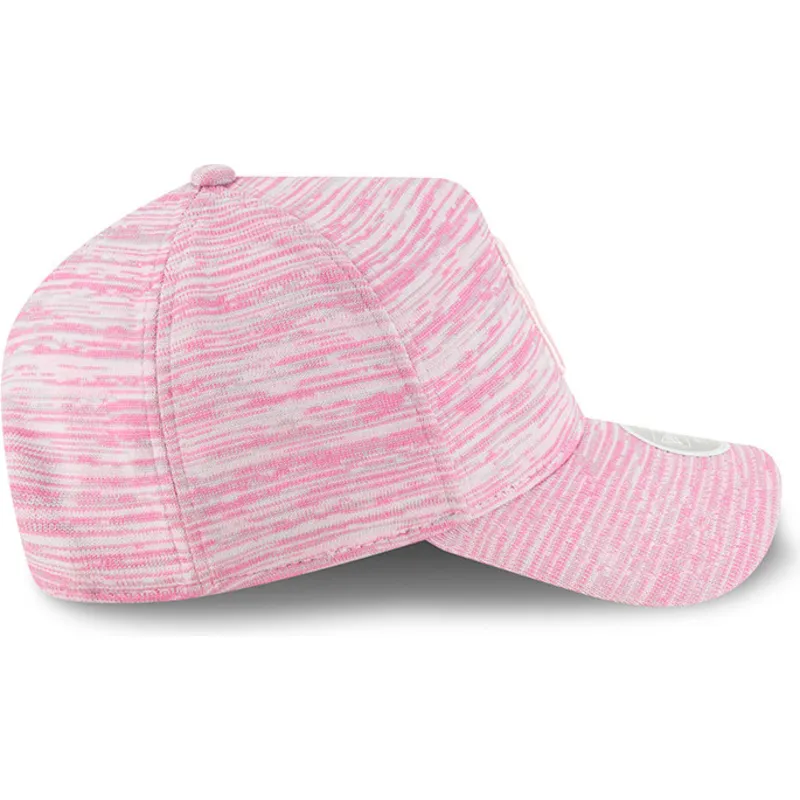 lippikset-kaareva-vaaleanpunainen-snapback-ajustable-9forty-a-frame-engineered-fit-new-york-yankees-mlb-new-era