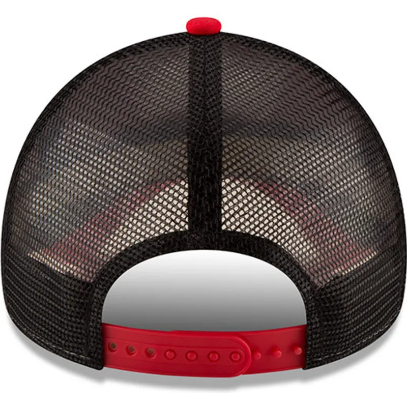 lippikset-kaareva-rekka-punainen-snapback-9forty-team-chicago-bulls-nba-new-era