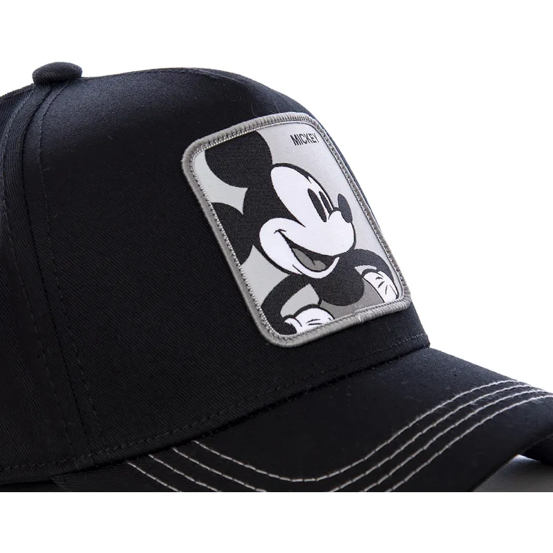 lippikset-kaareva-musta-snapback-mic3-mickey-mouse-disney-capslab