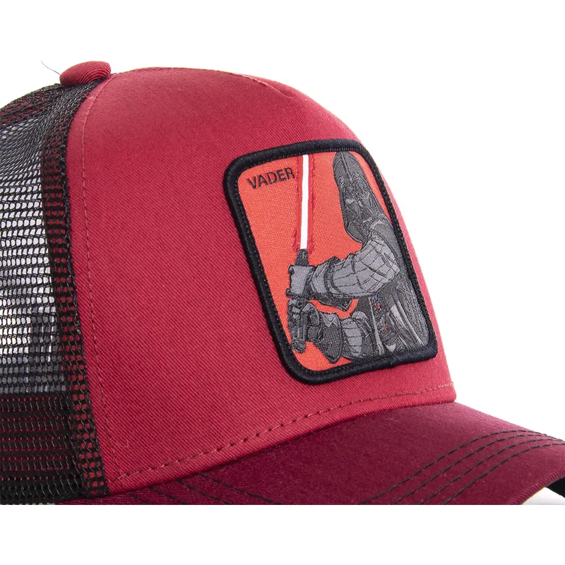 lippikset-kaareva-rekka-punainen-snapback-vad-darth-vader-star-wars-capslab