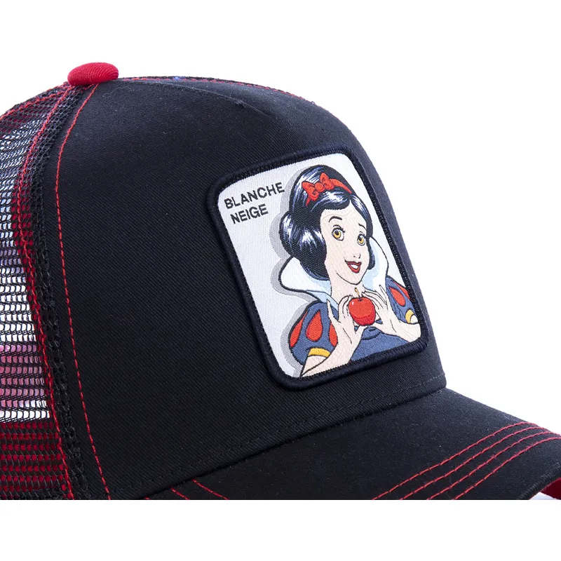 lippikset-kaareva-rekka-musta-snapback-sno1-lumikki-disney-capslab