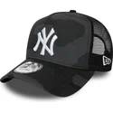 lippikset-kaareva-rekka-maastokuvio-snapback-essential-camo-a-frame-new-york-yankees-mlb-new-era
