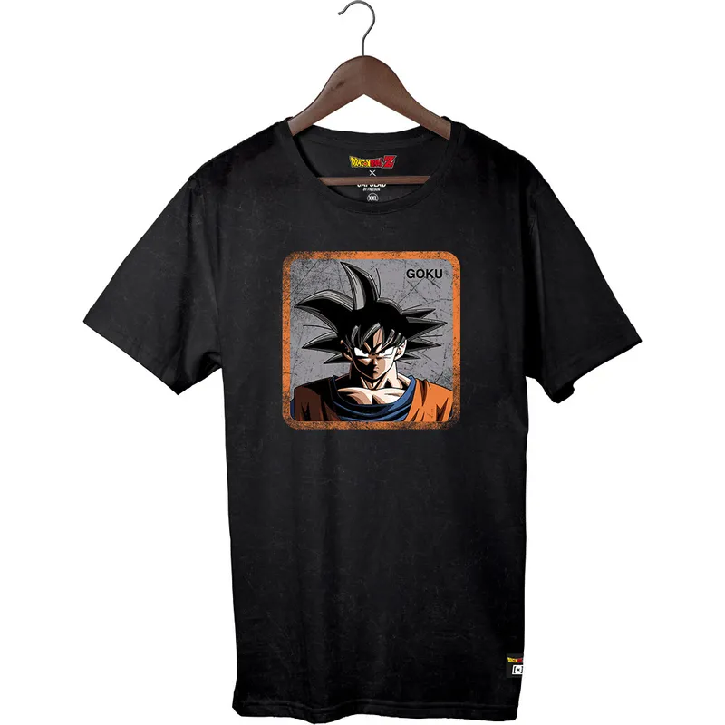 t-paidat-lyhythihainen-musta-tscgok1-son-goku-dragon-ball-capslab