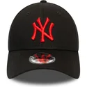 lippikset-kaareva-musta-saadettava-nauha-9forty-league-essential-new-york-yankees-mlb-new-era