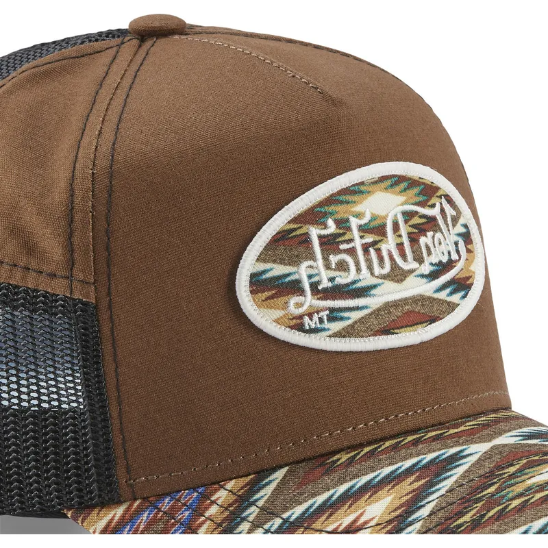 lippikset-kaareva-rekka-ruskea-snapback-atru-she-von-dutch