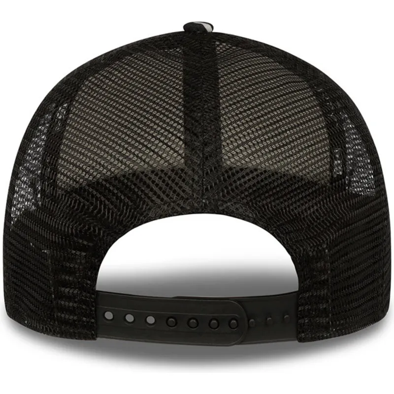 lippikset-kaareva-rekka-harmaa-snapback-9forty-tiger-print-new-york-yankees-mlb-new-era