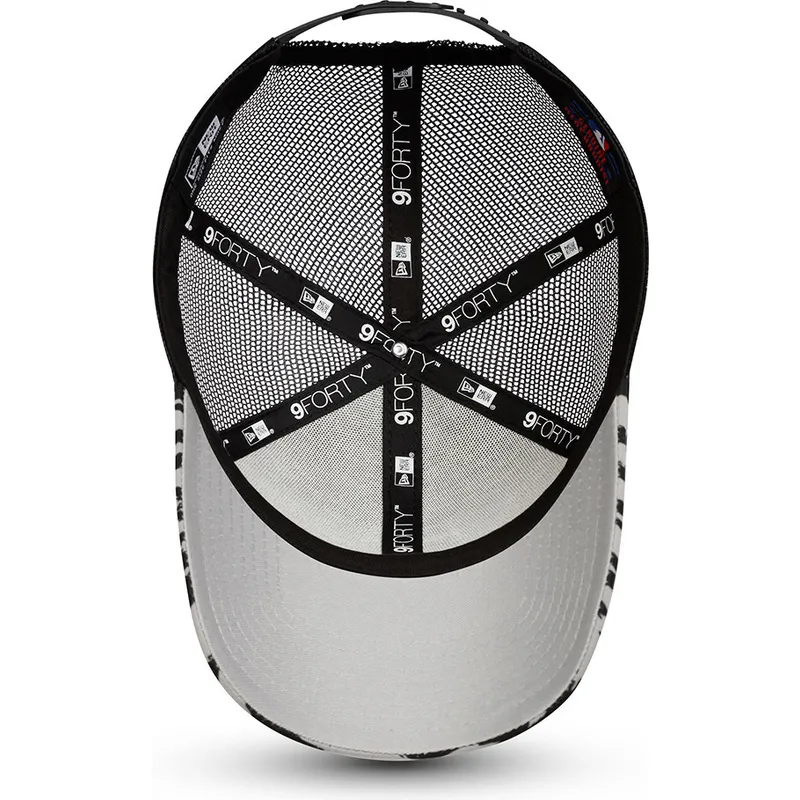lippikset-kaareva-rekka-harmaa-snapback-9forty-tiger-print-new-york-yankees-mlb-new-era