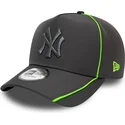 lippikset-kaareva-harmaa-snapback-feather-pipe-a-frame-new-york-yankees-mlb-new-era