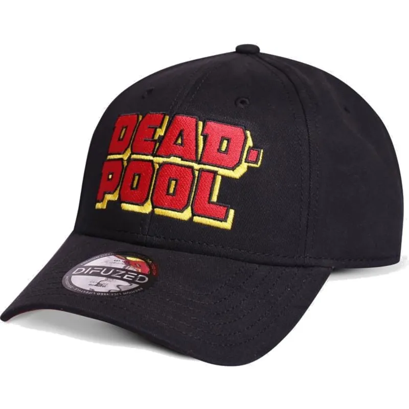 lippikset-kaareva-musta-snapback-big-letters-difuzed