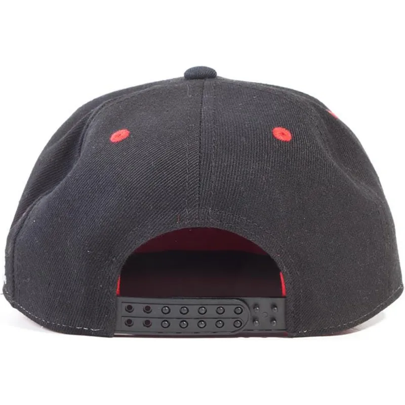 lippikset-littea-musta-snapback-red-helmet-difuzed