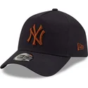 lippikset-kaareva-laivastonsininen-snapback-9forty-e-frame-new-york-yankees-mlb-new-era