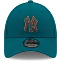 lippikset-kaareva-sininen-saadettava-nauha-9forty-pop-outline-new-york-yankees-mlb-new-era