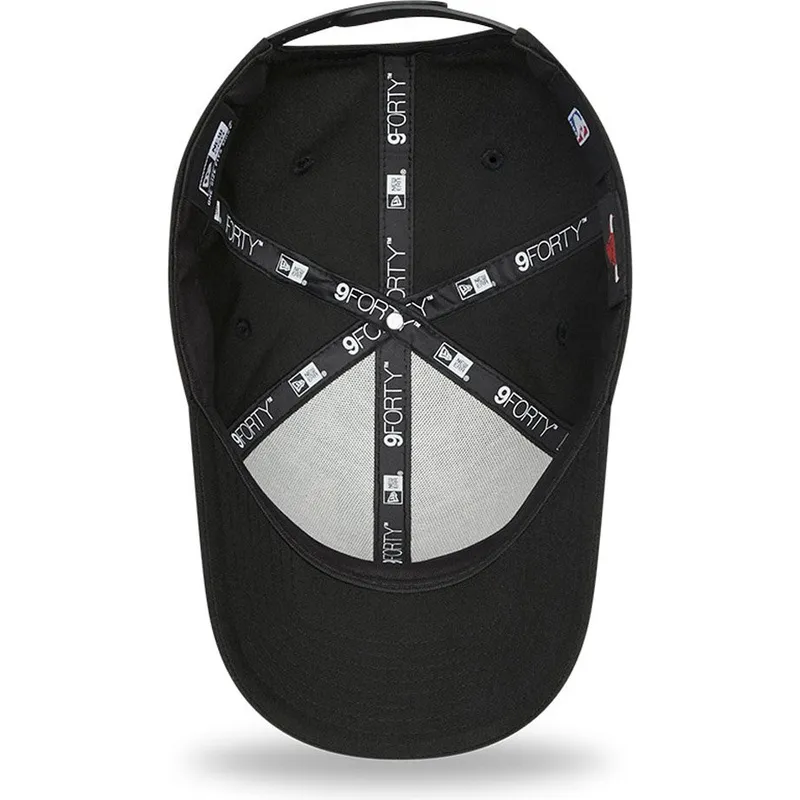 lippikset-kaareva-musta-snapback-9forty-black-and-gold-chicago-bulls-nba-new-era lippikset-kaareva-musta-snapback-9forty-black-and-gold-chicago-bulls-nba-new-era