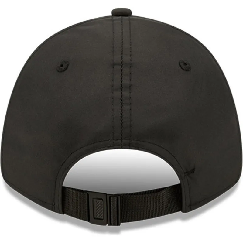 lippikset-kaareva-musta-saadettava-nauha-9forty-sports-clip-new-york-yankees-mlb-new-era