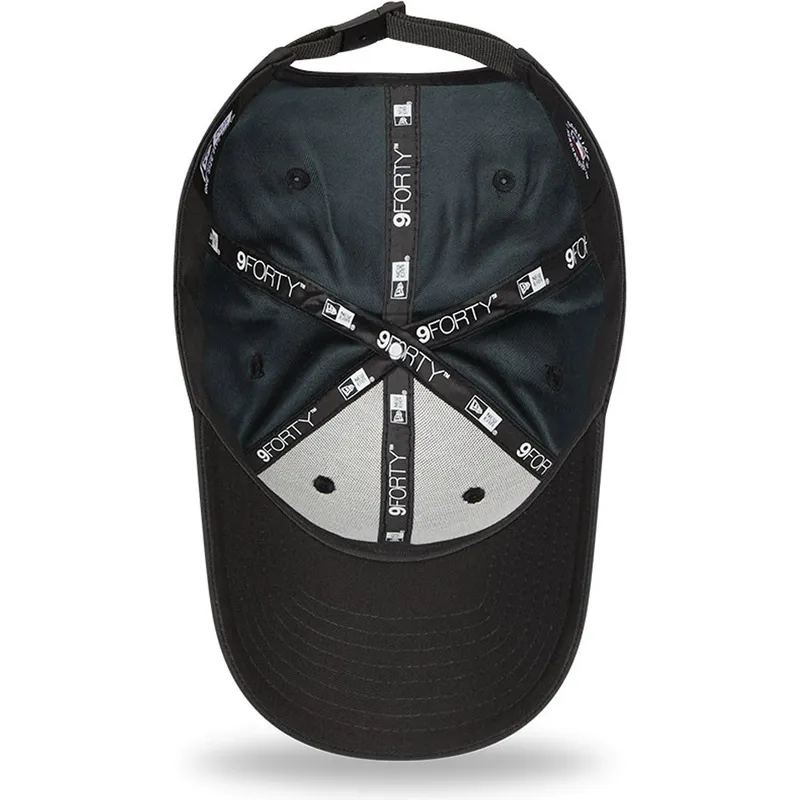 lippikset-kaareva-musta-saadettava-nauha-9forty-sports-clip-new-york-yankees-mlb-new-era