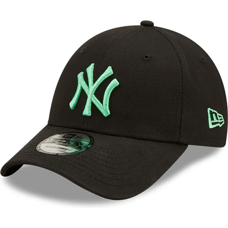 lippikset-kaareva-musta-saadettava-nauha-9forty-league-essential-new-york-yankees-mlb-new-era lippikset-kaareva-musta-saadettava-nauha-9forty-league-essential-new-york-yankees-mlb-new-era