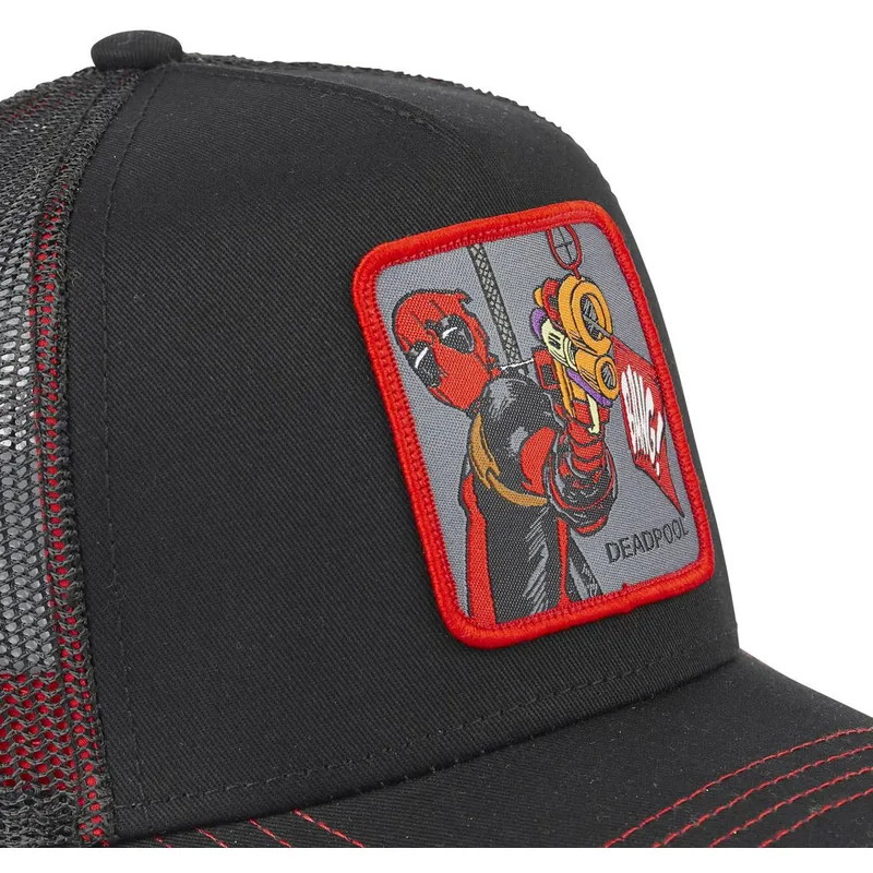 lippikset-kaareva-rekka-musta-snapback-dea1-deadpool-marvel-comics-capslab