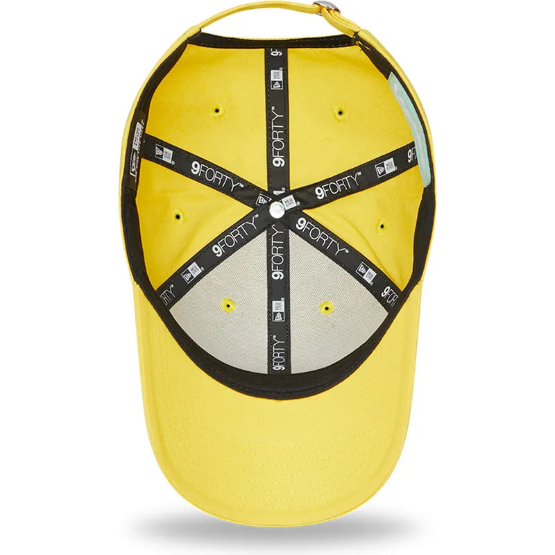 lippikset-kaareva-keltainen-saadettava-nauha-9forty-essential-vespa-piaggio-new-era lippikset-kaareva-keltainen-saadettava-nauha-9forty-essential-vespa-piaggio-new-era