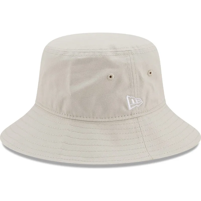 amparit-harmaa-essential-tapered-new-era