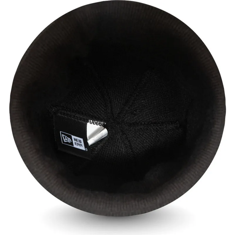 lakit-musta-essential-cuff-new-era