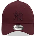 lippikset-kaareva-punainen-snapback-9forty-league-essential-new-york-yankees-mlb-new-era