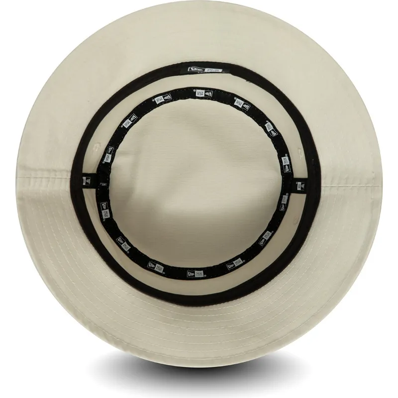 amparit-beige-essential-tapered-new-era