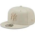 lippikset-littea-harmaa-snapback-9fifty-league-essential-new-york-yankees-mlb-new-era