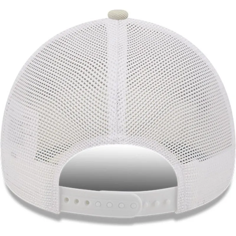 lippikset-kaareva-rekka-beige-snapback-a-frame-sporty-spongebob-ja-patrik-tahti-new-era lippikset-kaareva-rekka-beige-snapback-a-frame-sporty-spongebob-ja-patrik-tahti-new-era
