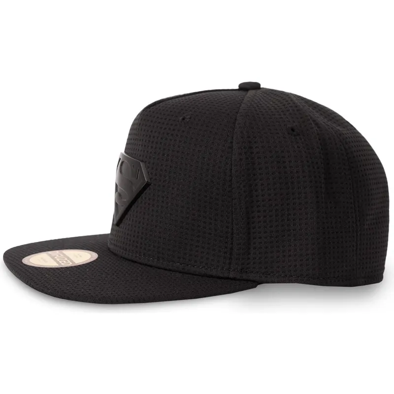 lippikset-littea-musta-snapback-metal-badge-difuzed lippikset-littea-musta-snapback-metal-badge-difuzed